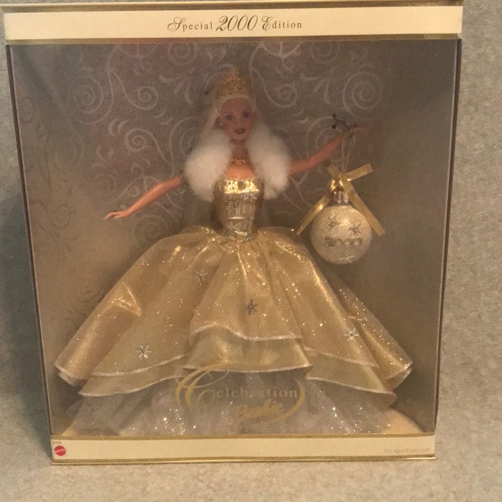 2000 Happy Holidays Barbie Doll